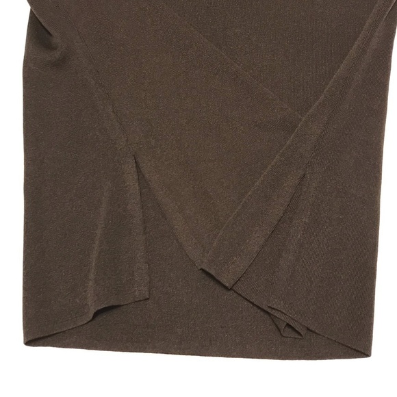 Exclusively Misook Scoop Neck Tank - Picture 9 of 11